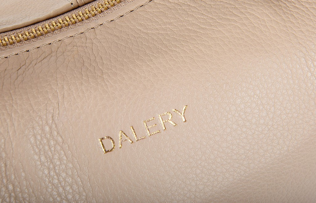FLORA leather bag